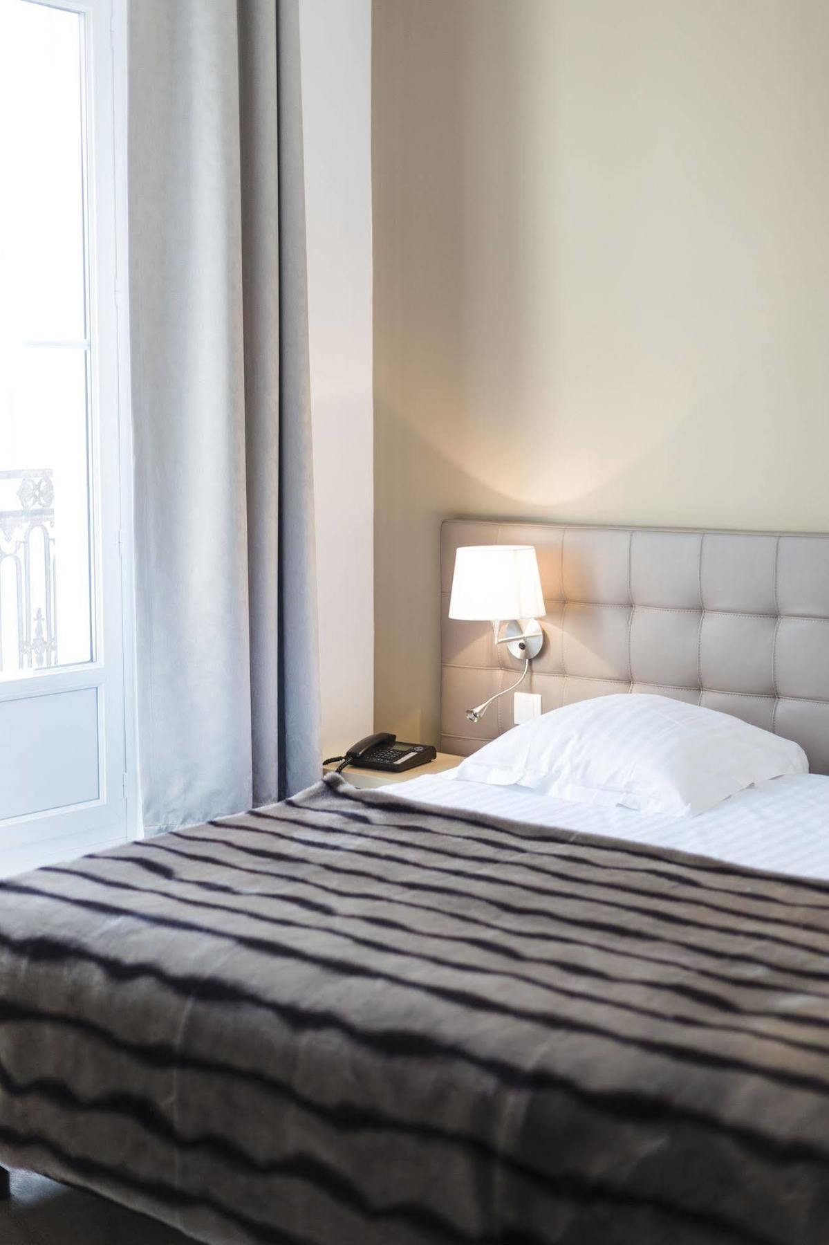 Hotel Le Saint Louis 3*